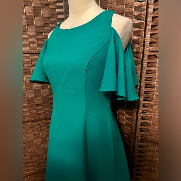 Eliza J 6 Green Dress Exposed Shoulders Off Shoulder Sleeves - Picture 11 of 14